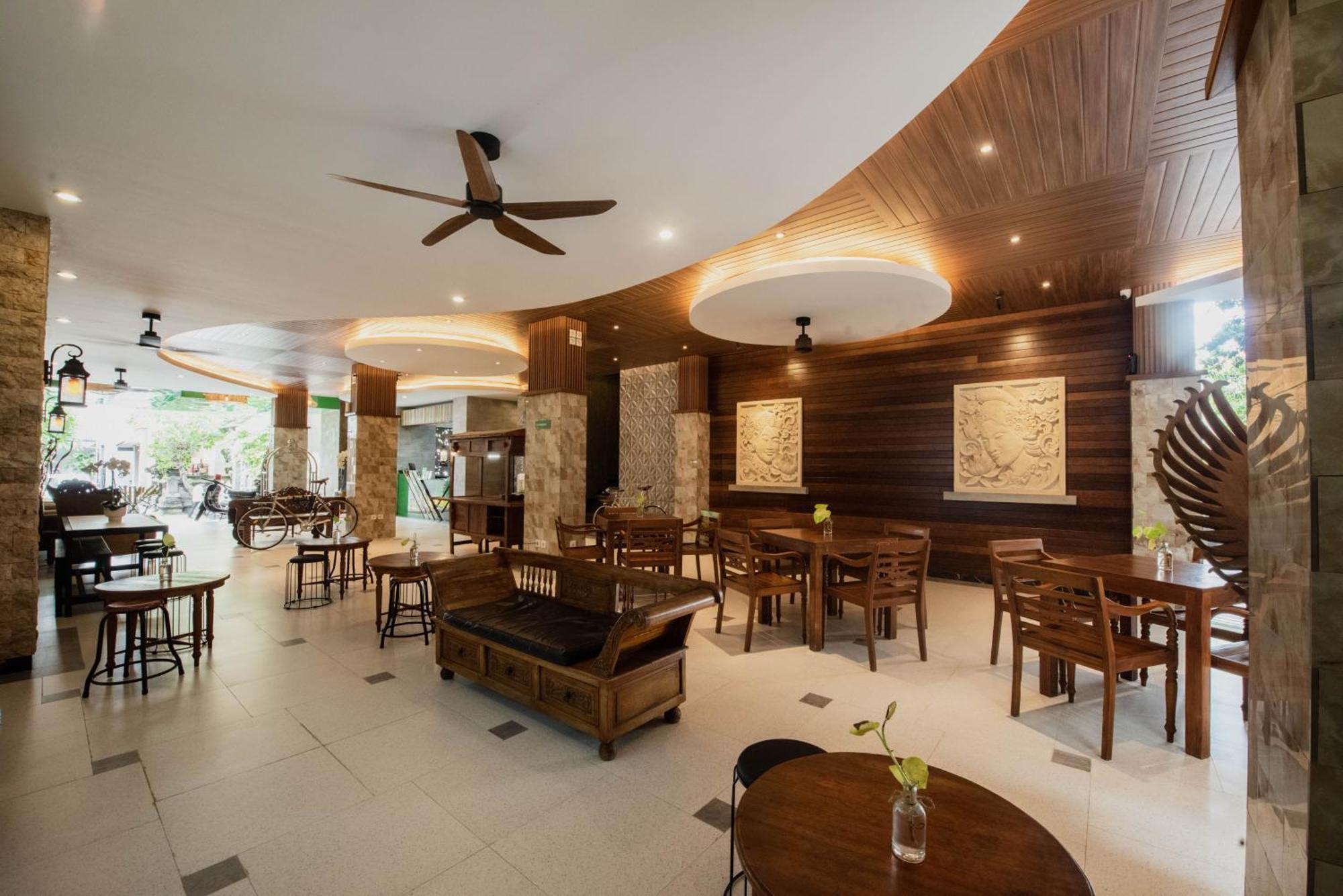 Sandat Hotel Legian מראה חיצוני תמונה